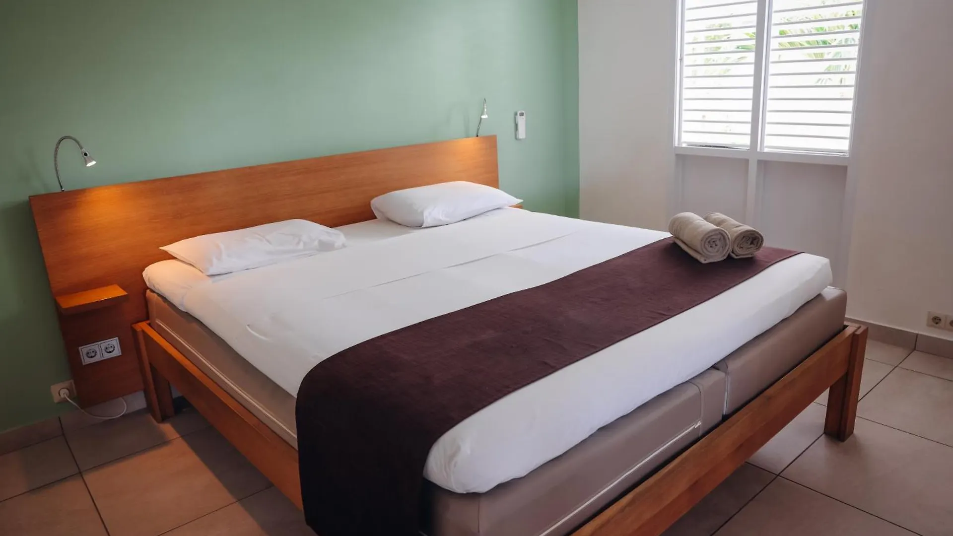 Chogogo Dive & Beach Resort Curacao Ян-Тил Отель